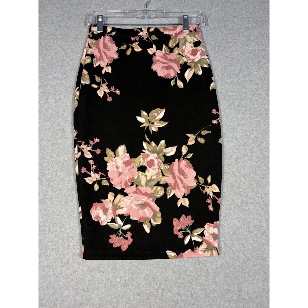 Elle Clo Floral Pencil Skirt Size Medium New With Tags
